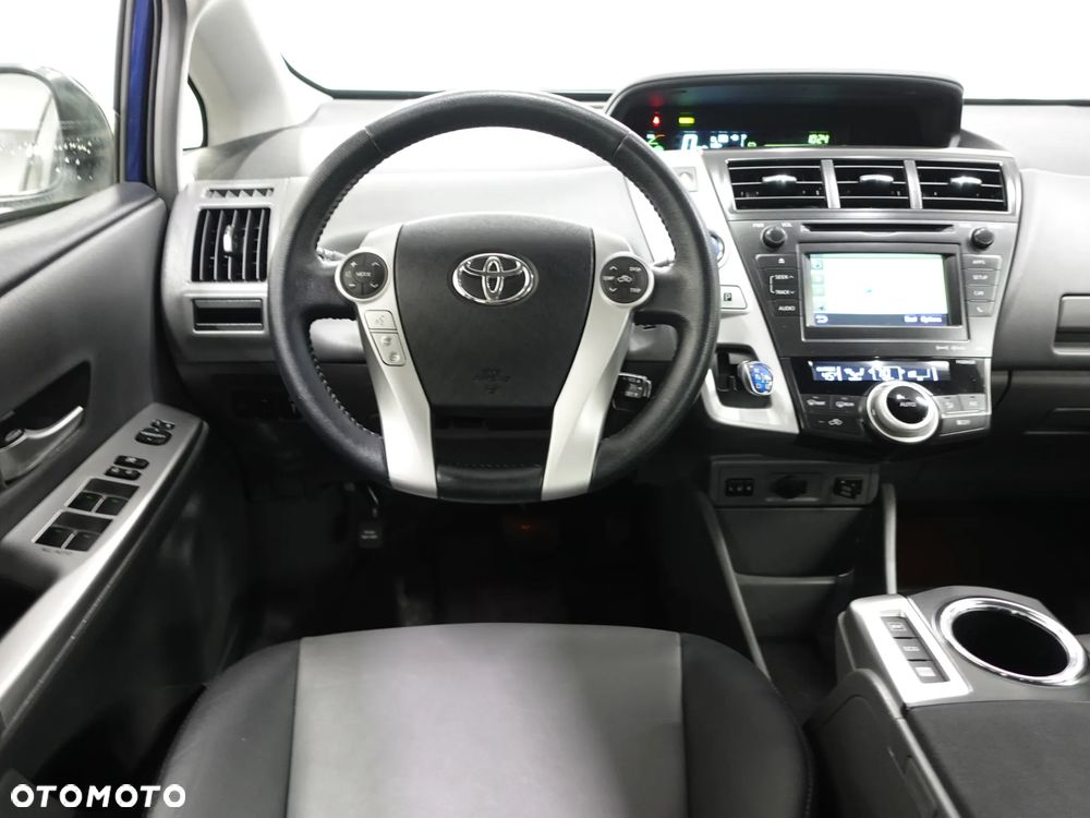 Toyota Prius (Hybrid) - 27