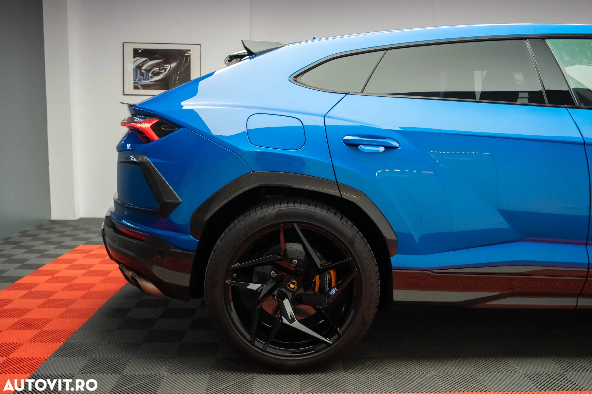Lamborghini URUS - 9