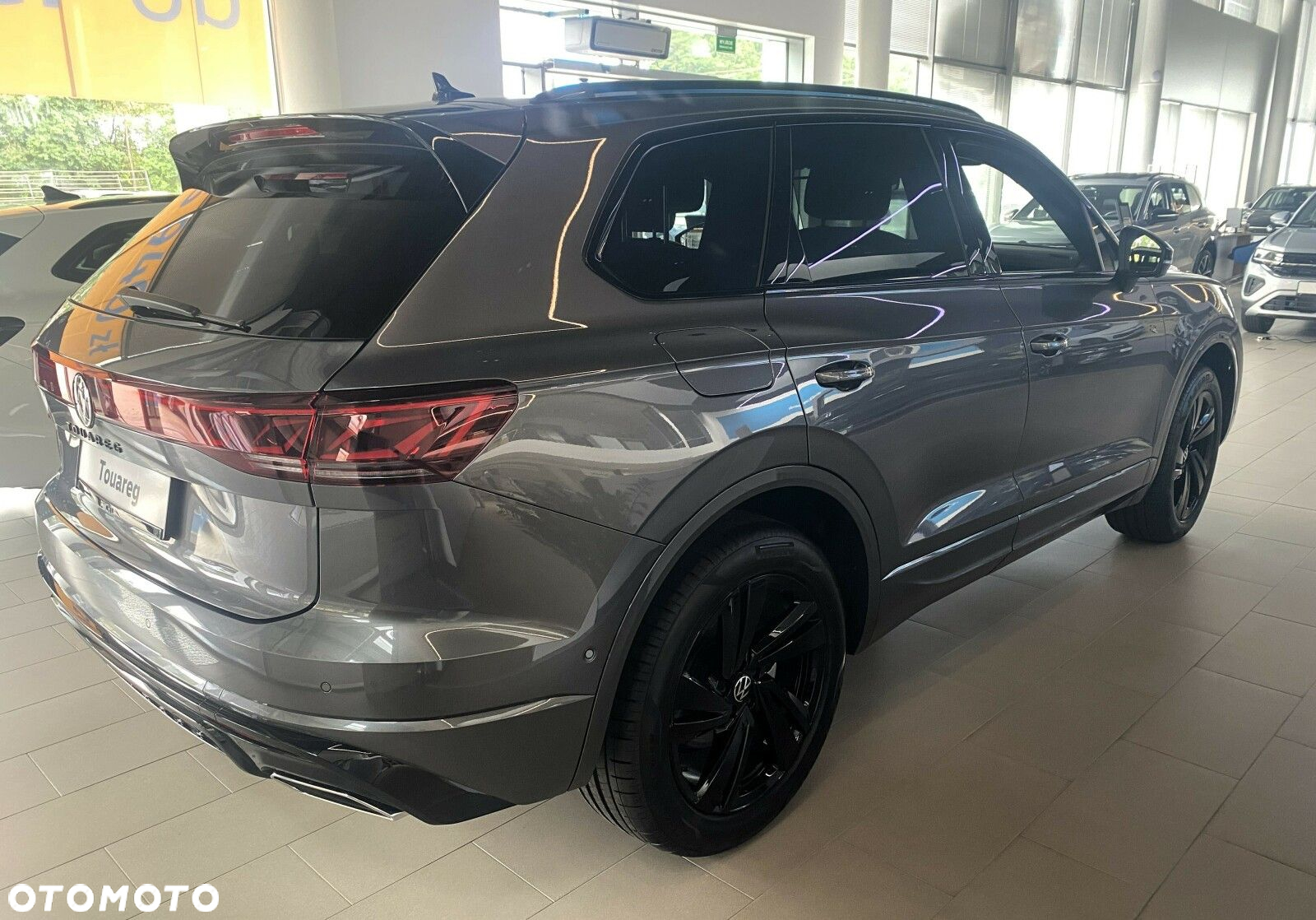 Volkswagen Touareg 3.0 V6 TDI 4Motion R-Line - 4