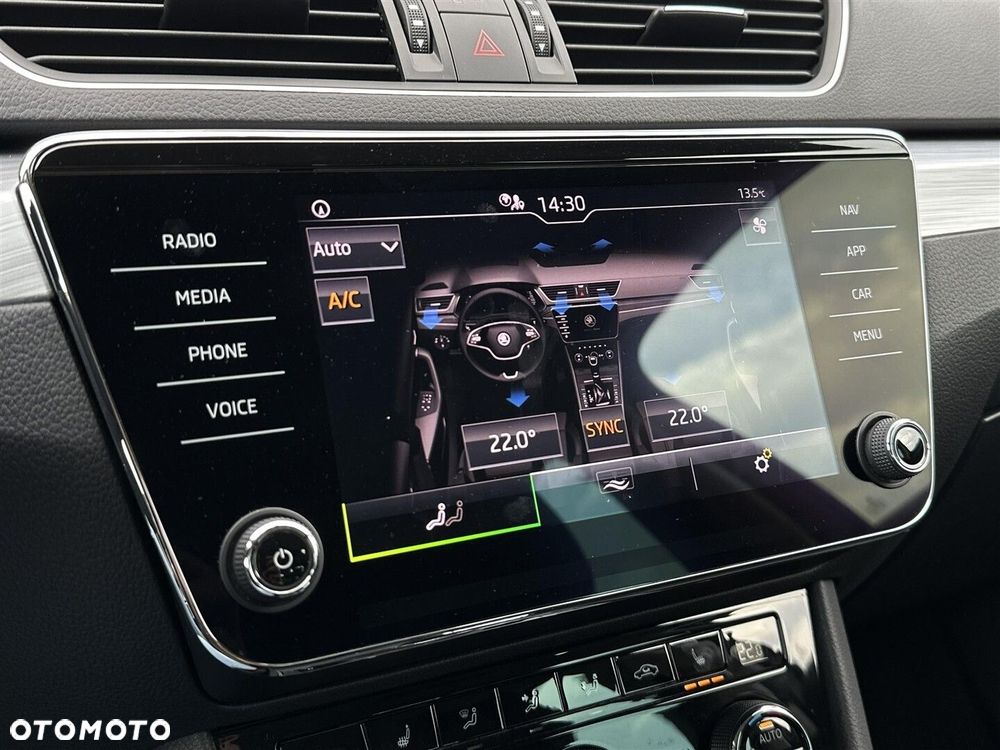 Skoda Superb 1.5 TSI Ambition DSG - 25