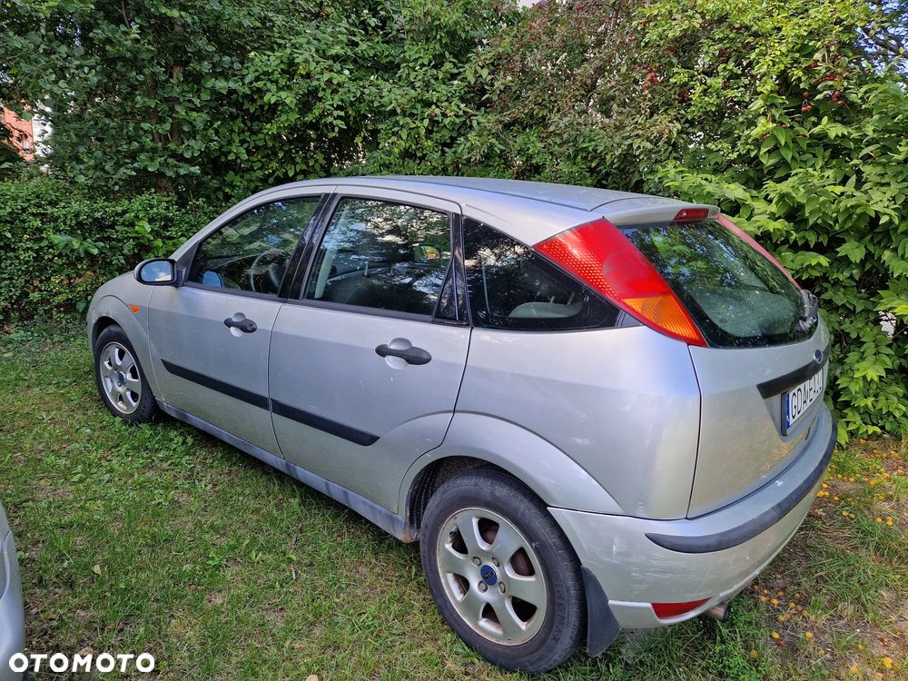 Ford Focus 1.6 Comfort - 10