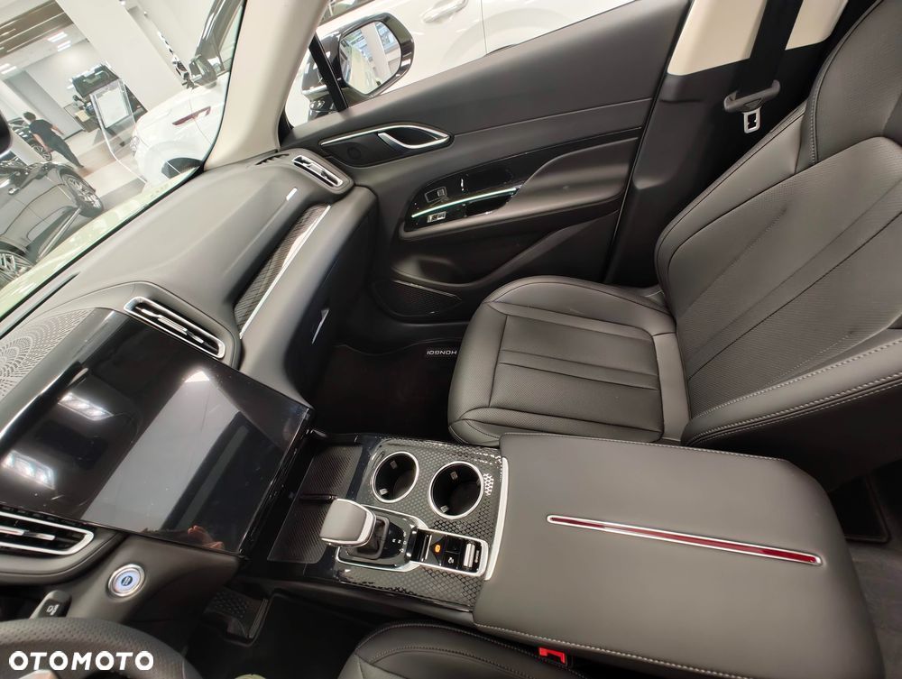 Hongqi HS3 1.5T FWD - 23