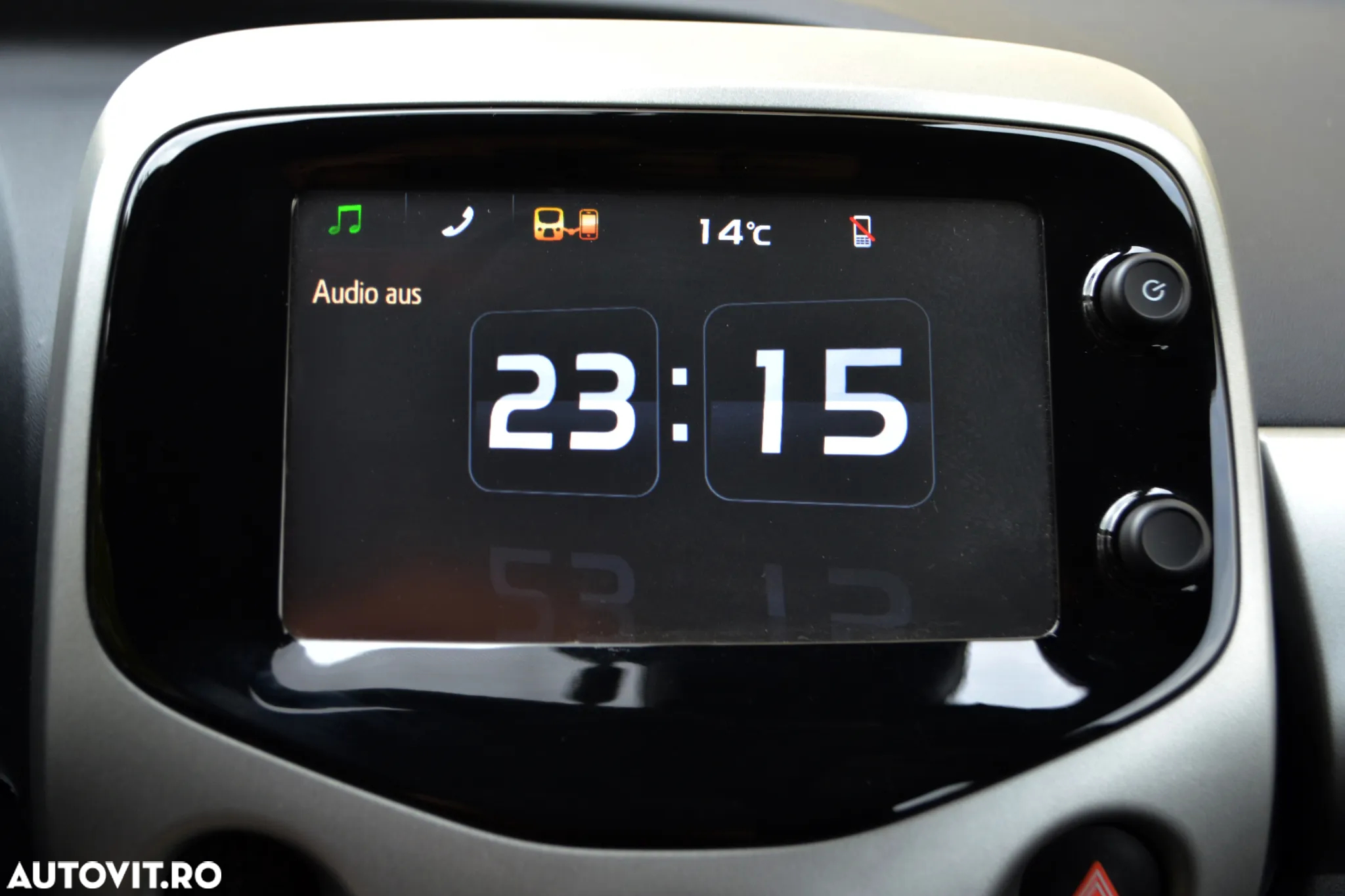 Toyota Aygo 1.0 MultiMode X - play - 26