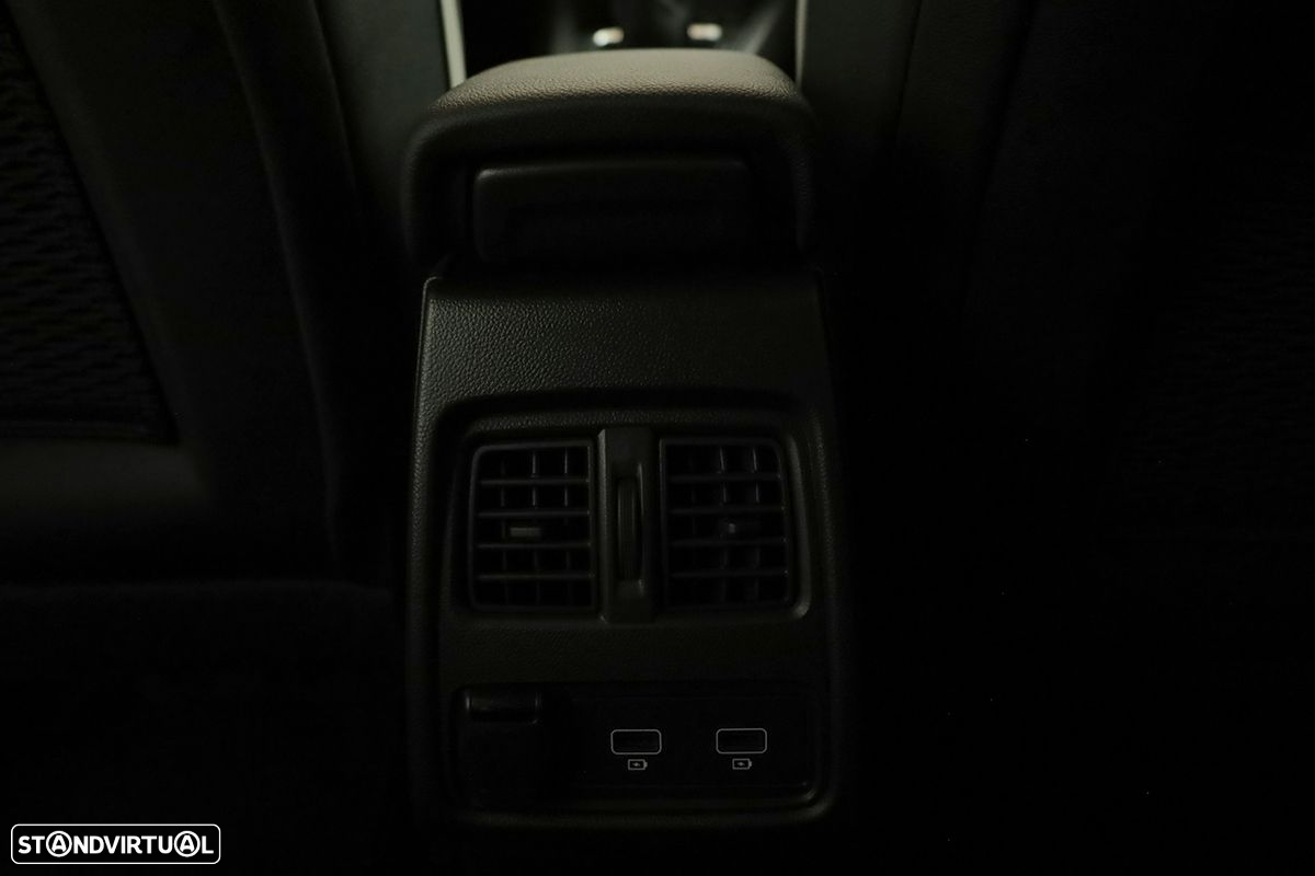 Renault Captur 1.0 TCe Techno Bi-Fuel - 23