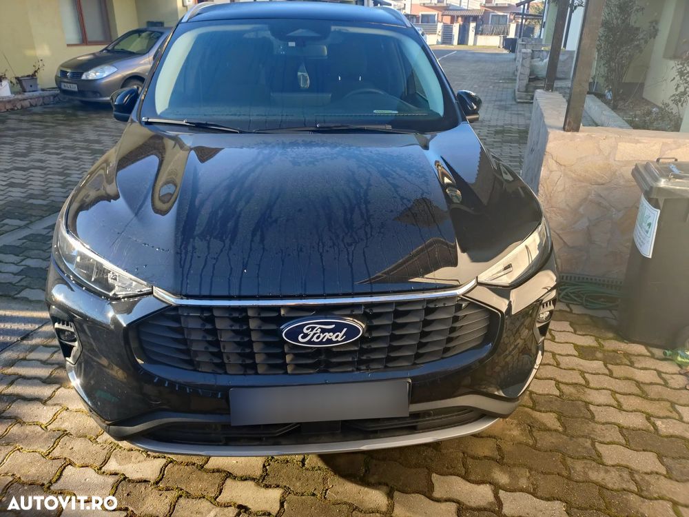 Ford Kuga 1.5 EcoBoost A8 FWD Titanium - 4