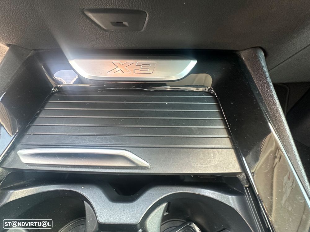 BMW X3 20 d xDrive Line Luxury - 16