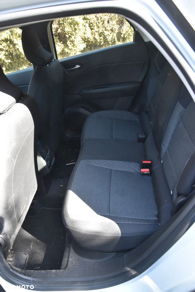 Renault Captur TCe Mild Hybrid 140 EDC GPF EVOLUTION - 24