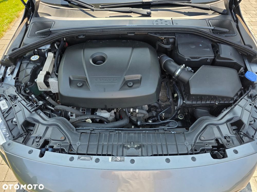 Volvo V60 T5 Geartronic Summum - 8