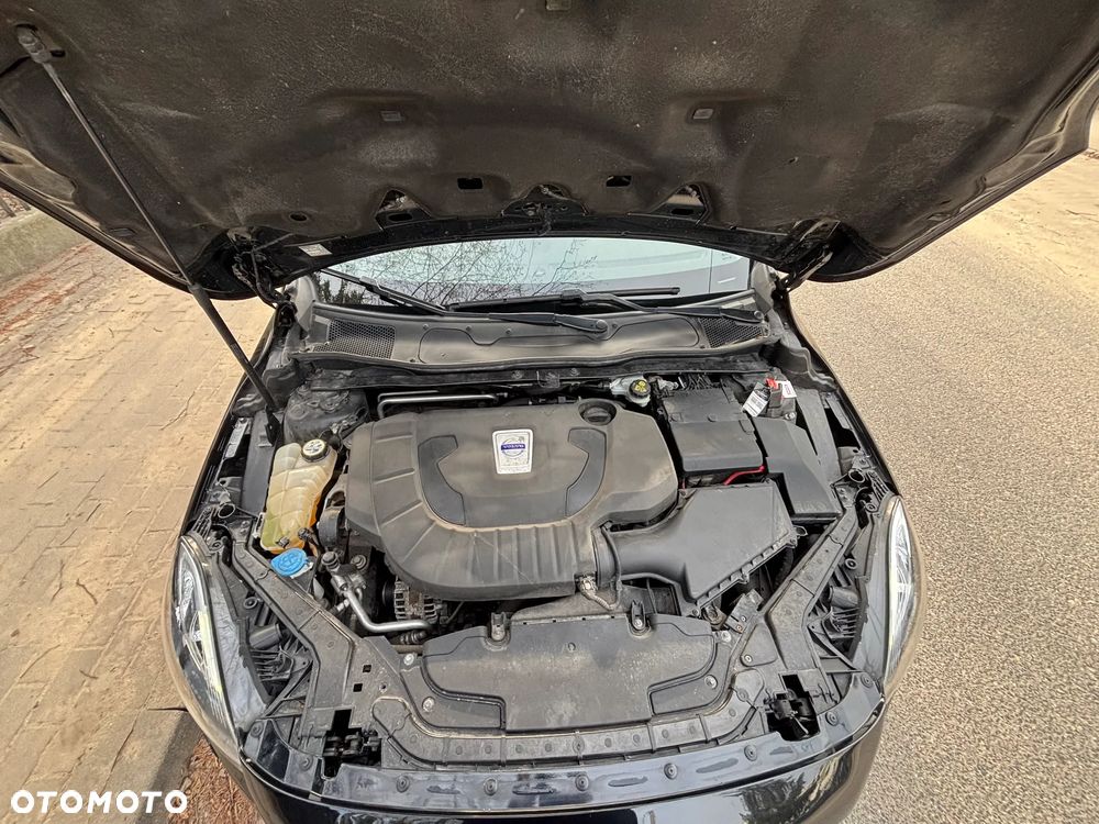 Volvo V40 D3 Geartronic Summum - 38