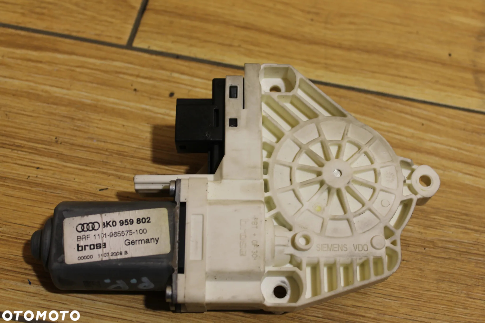 Silnik Podnoszenia Szyby Przedni Prawy  Audi A4 B8 A6 C7 8K0959802B - 3