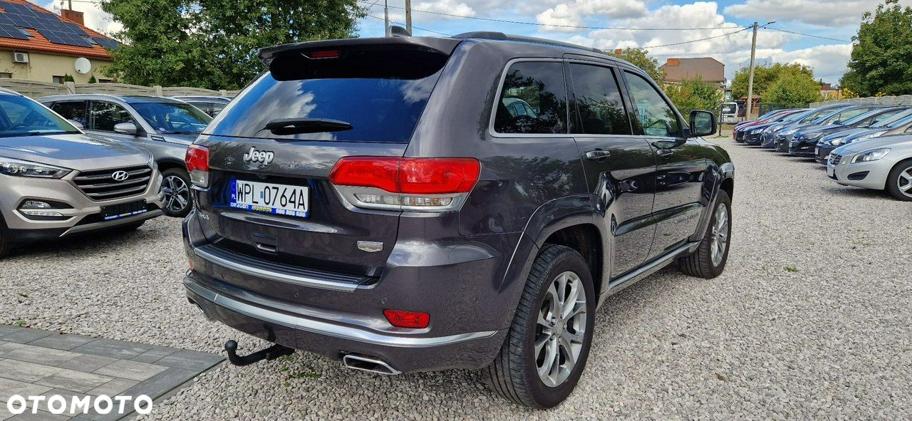 Jeep Grand Cherokee - 10