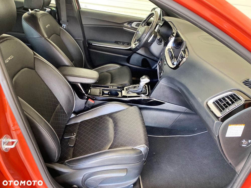 Kia Ceed 1.6 CRDi SCR GT-Line DCT - 14