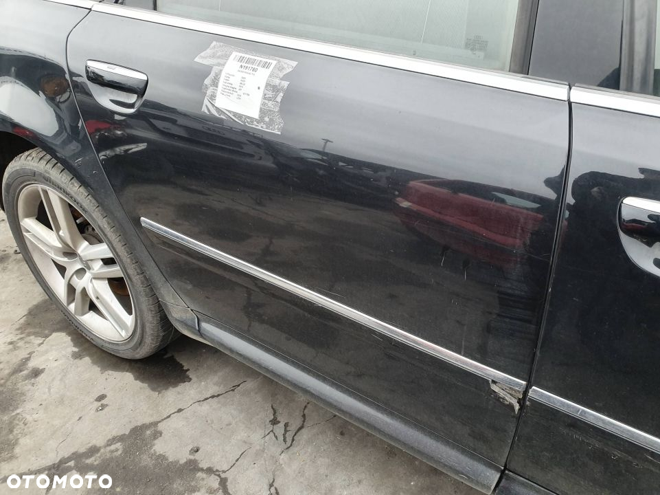 DRZWI PRAWE TYŁ AUDI A8 D3 LZ9Y - 3