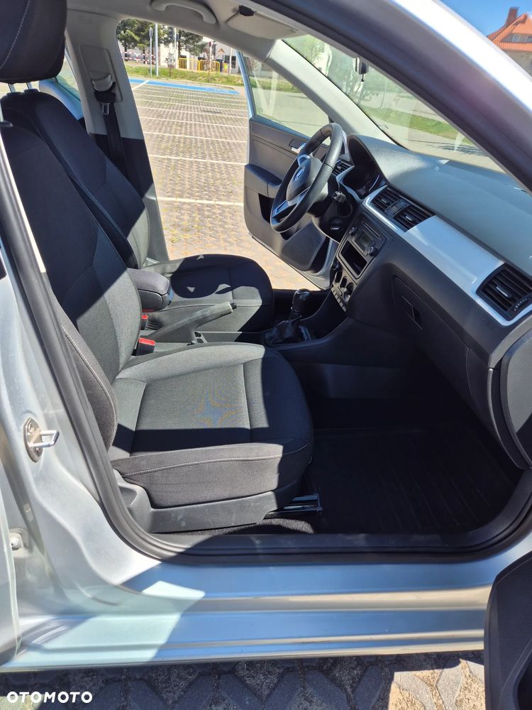 Skoda RAPID 1.6 TDI DPF Ambition - 12