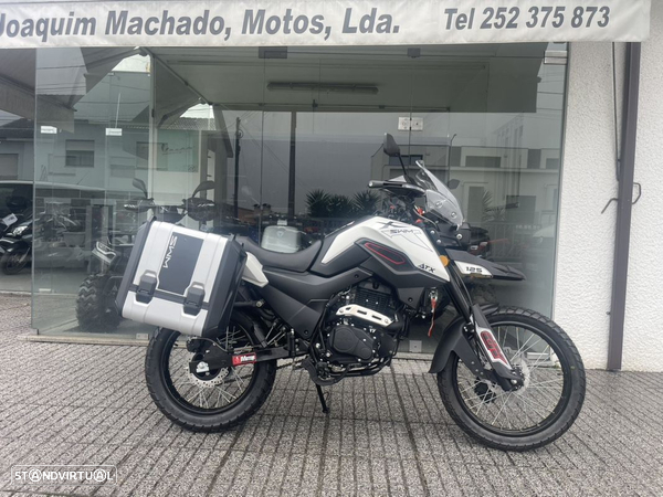 SWM ATX 125 125  X c/ malas
