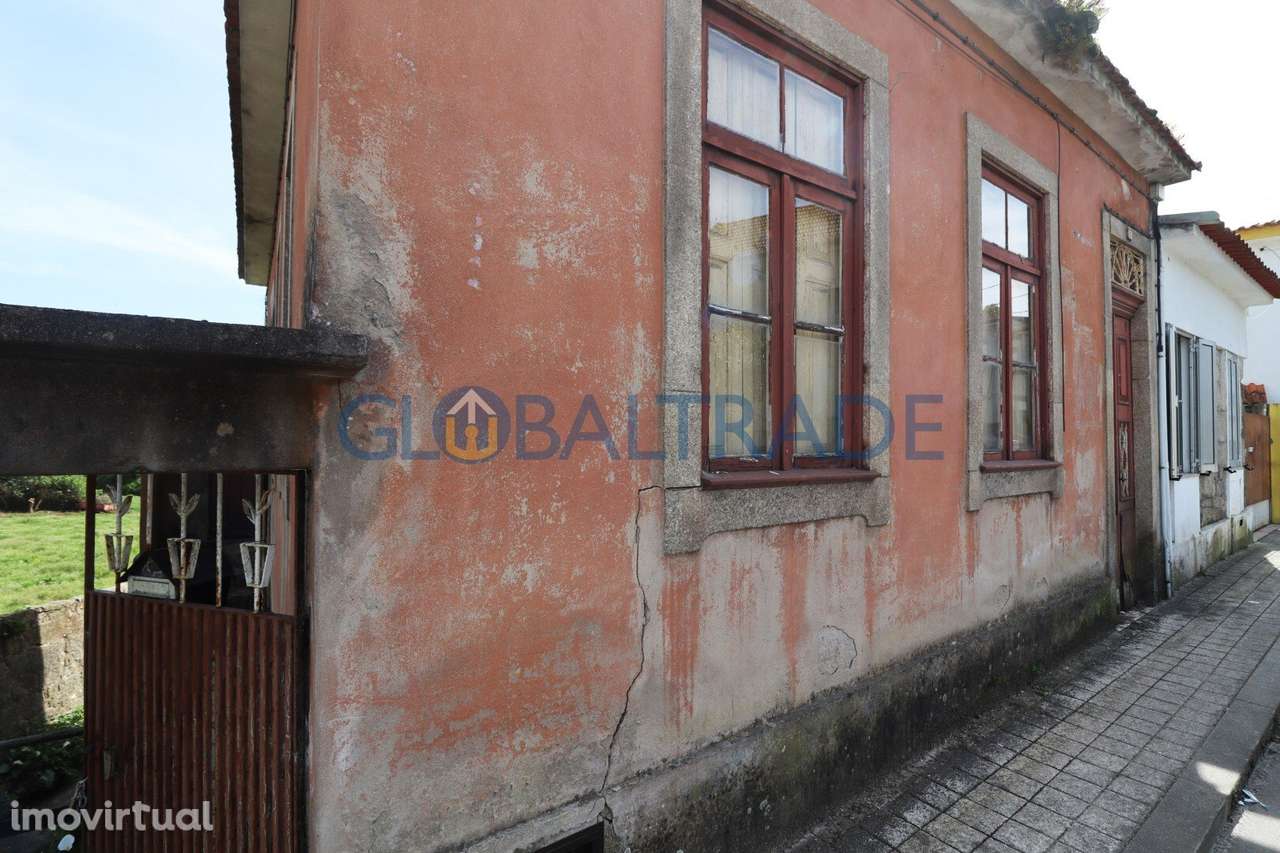 Moradia T4 para reabilitação total em Valbom - Grande imagem: 5/20