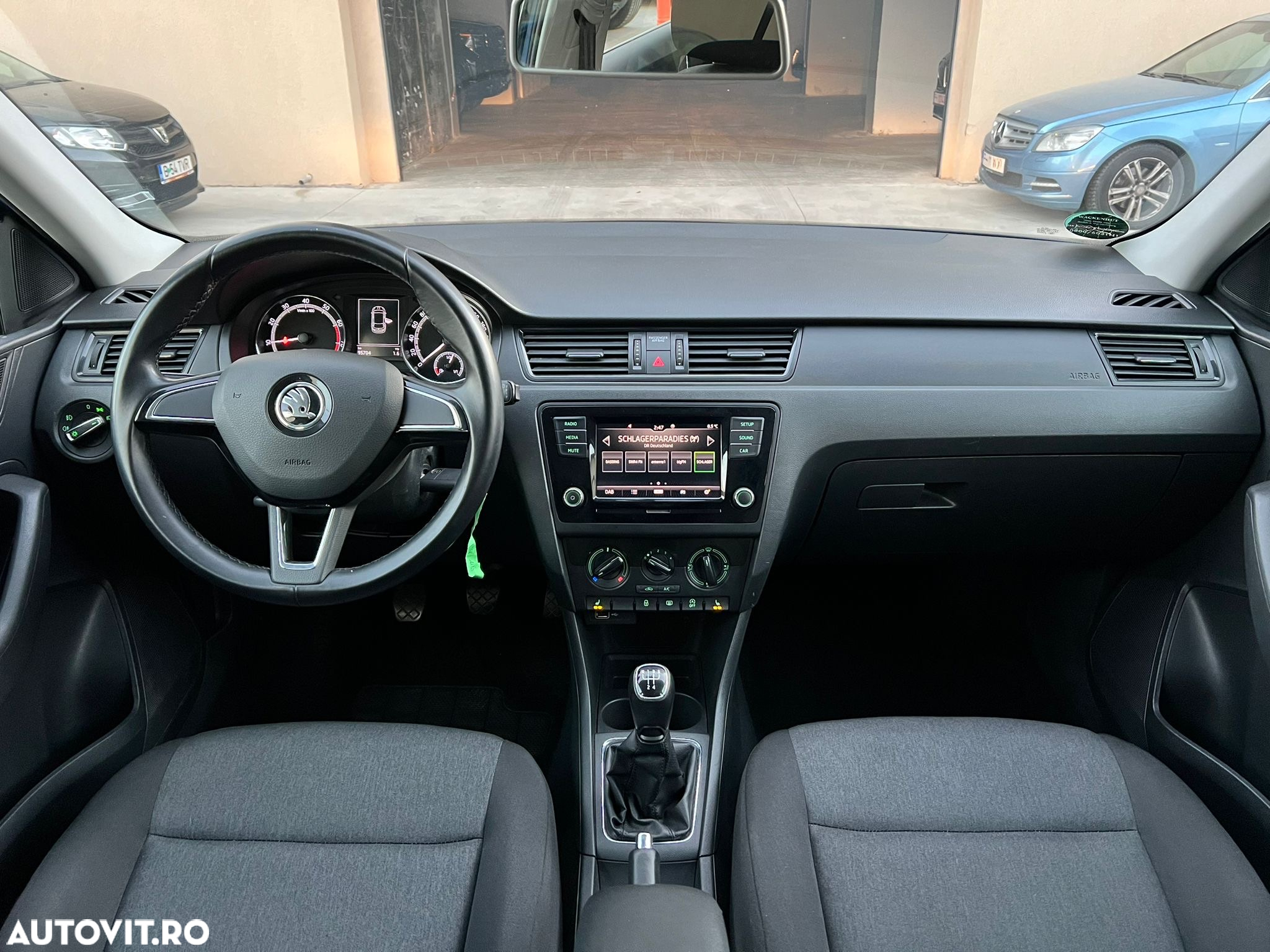 Skoda RAPID - 25