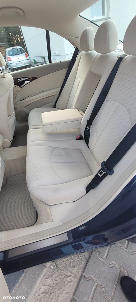 Mercedes-Benz Klasa E 220 CDI Elegance - 18