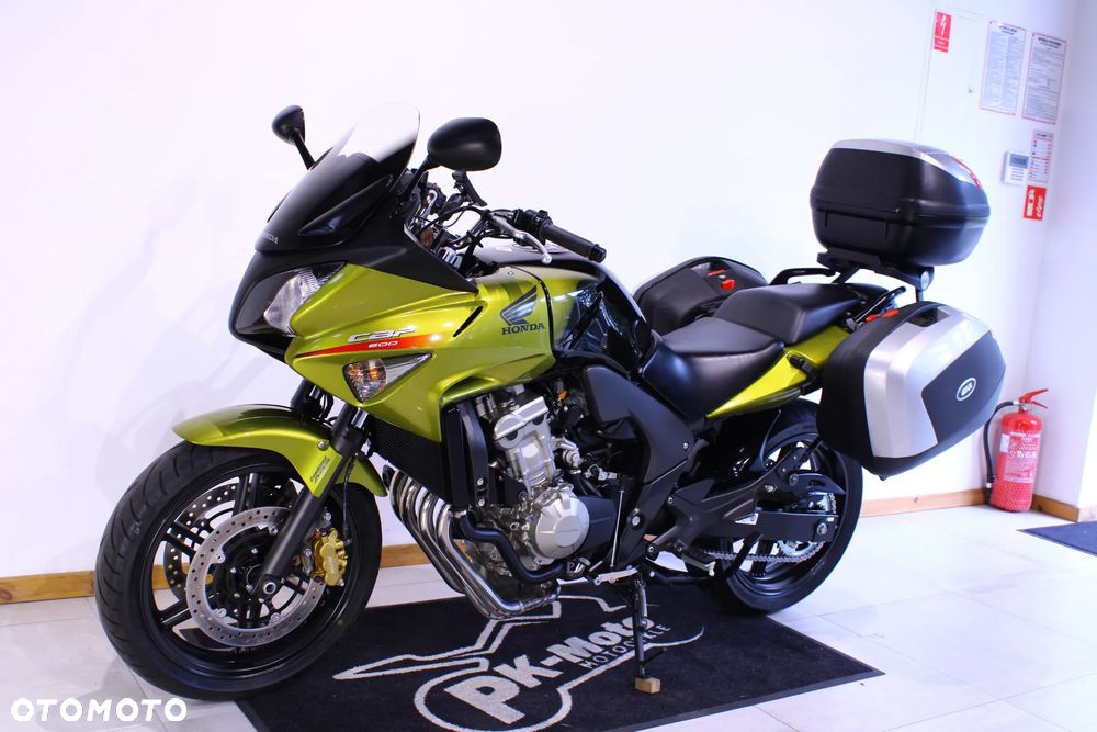 Honda CBF - 4