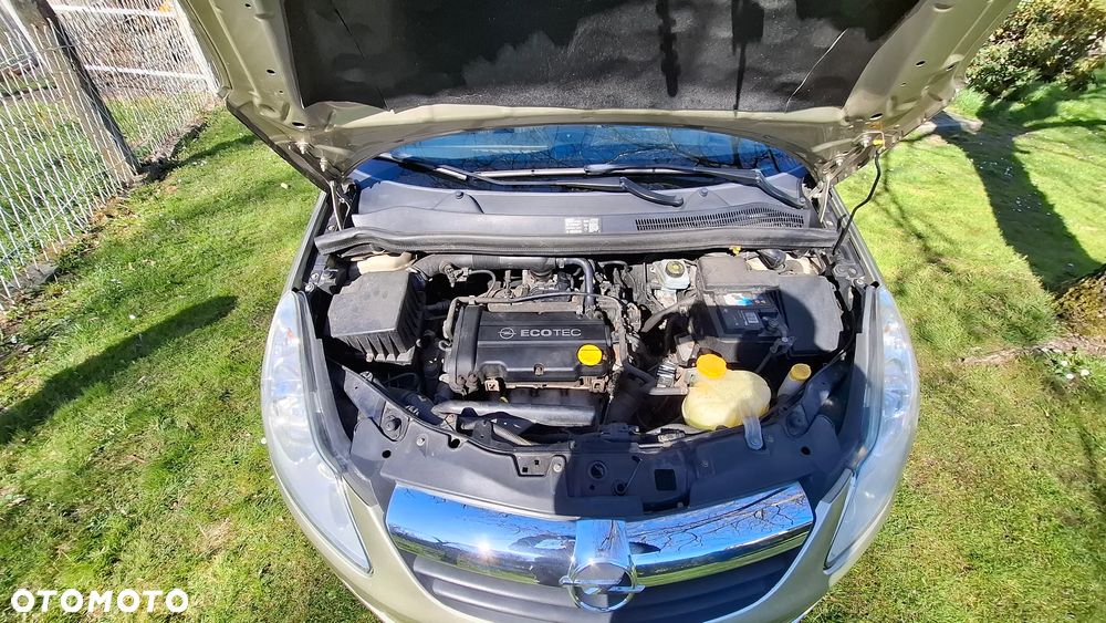 Opel Corsa 1.4 16V Enjoy - 24