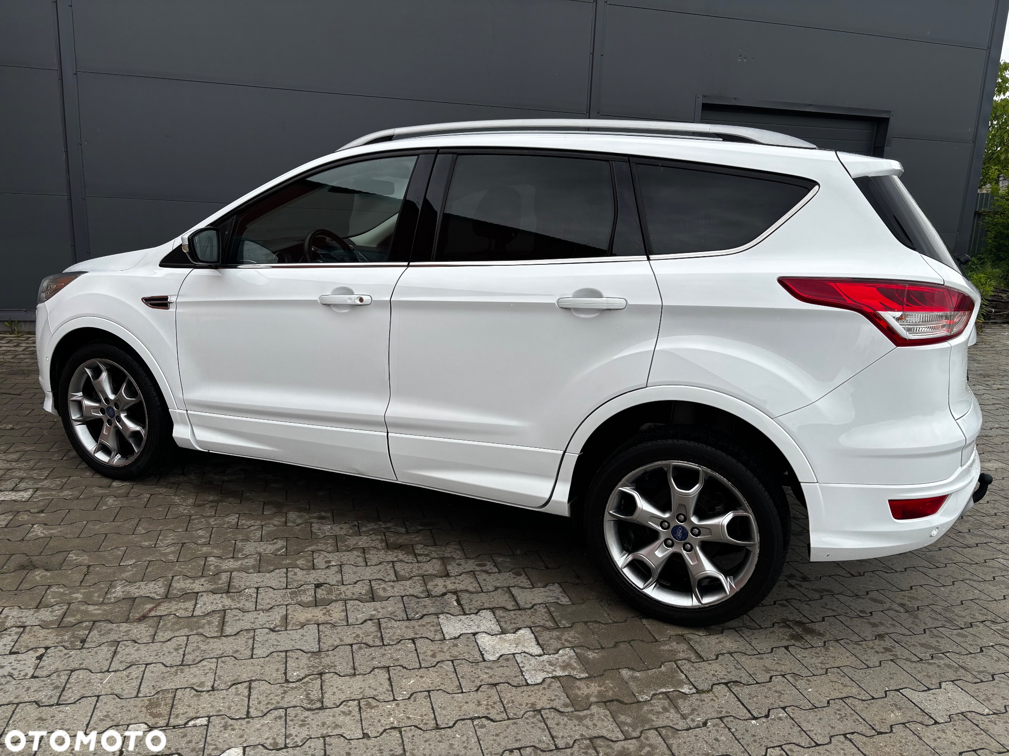 Ford Kuga 2.0 TDCi Titanium - 34