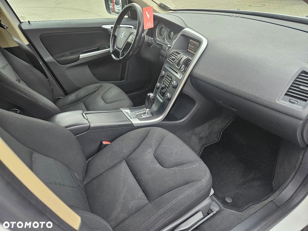 Volvo XC 60 D3 Summum - 4