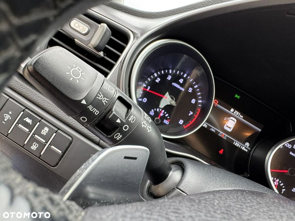 Kia Ceed 1.5 T-GDI M DCT - 29