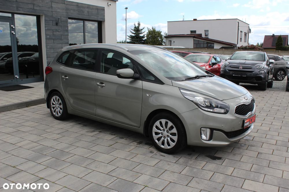 Kia Carens 1.6 GDI XL - 12