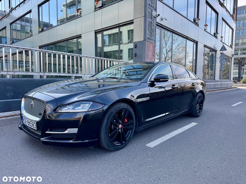 Jaguar XJ - 15