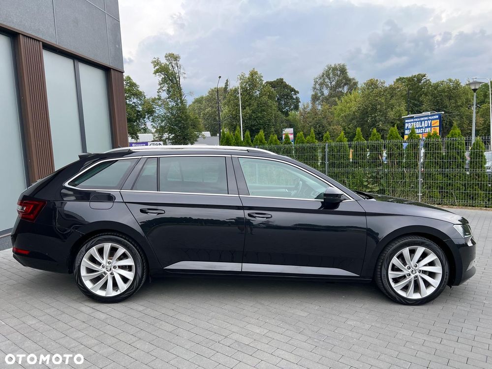 Skoda Superb 2.0 TDI 4x4 Style DSG - 7