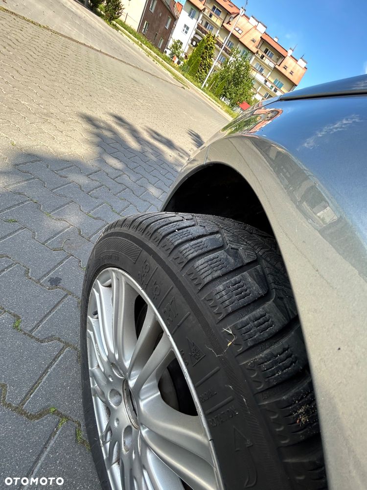 Mercedes-Benz Klasa E 250 CDI DPF 4Matic BlueEFFICIENCY 7G-TRONIC Avantgarde - 23