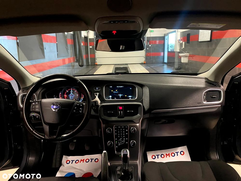 Volvo V40 D3 Summum - 13