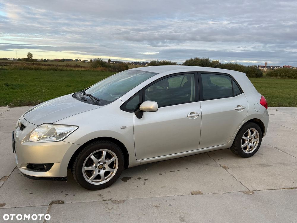 Toyota Auris 1.6 VVT-i Team - 5