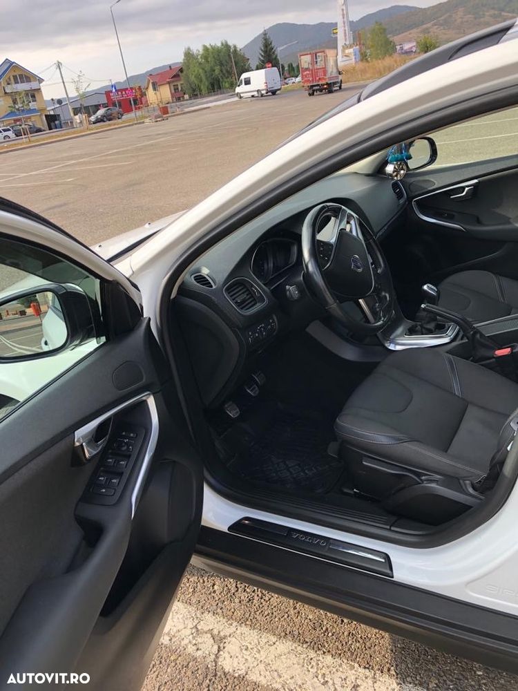 Volvo V40 Cross Country D2 - 10