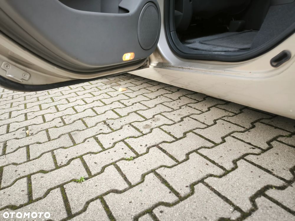 Renault Grand Scenic 1.9 dCi FAP Exception - 22
