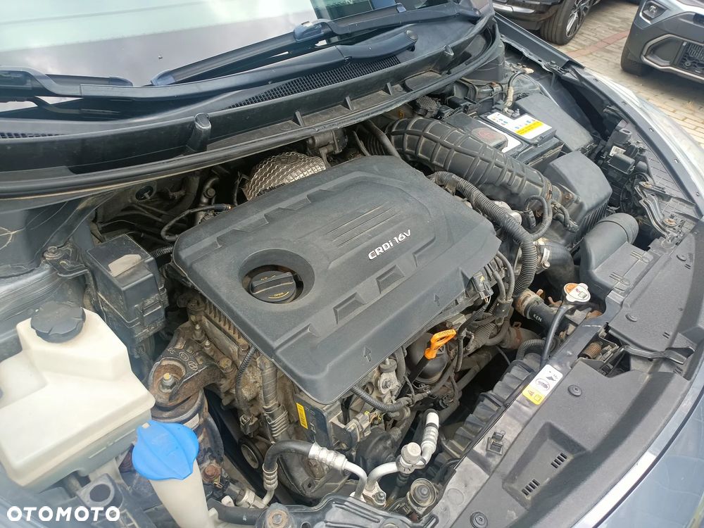 Hyundai i30 1.6 CRDi Comfort - 25