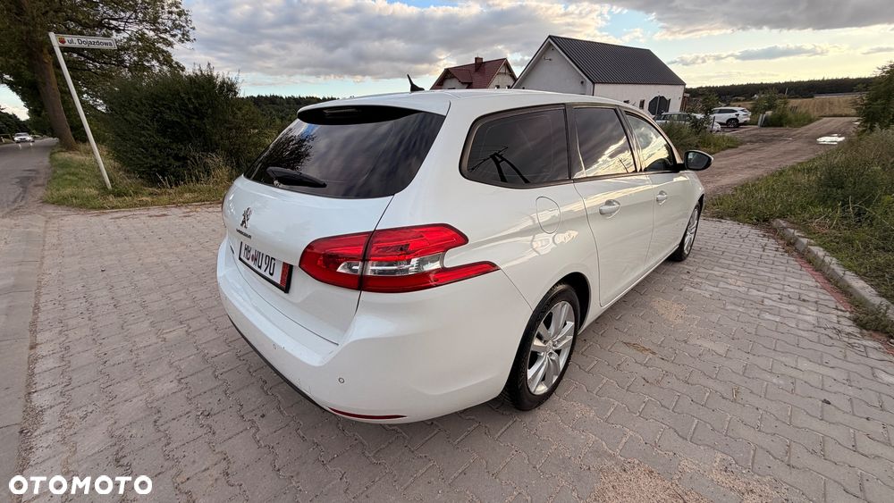 Peugeot 308 BlueHDi 120 Stop & Start Winter Edition - 21