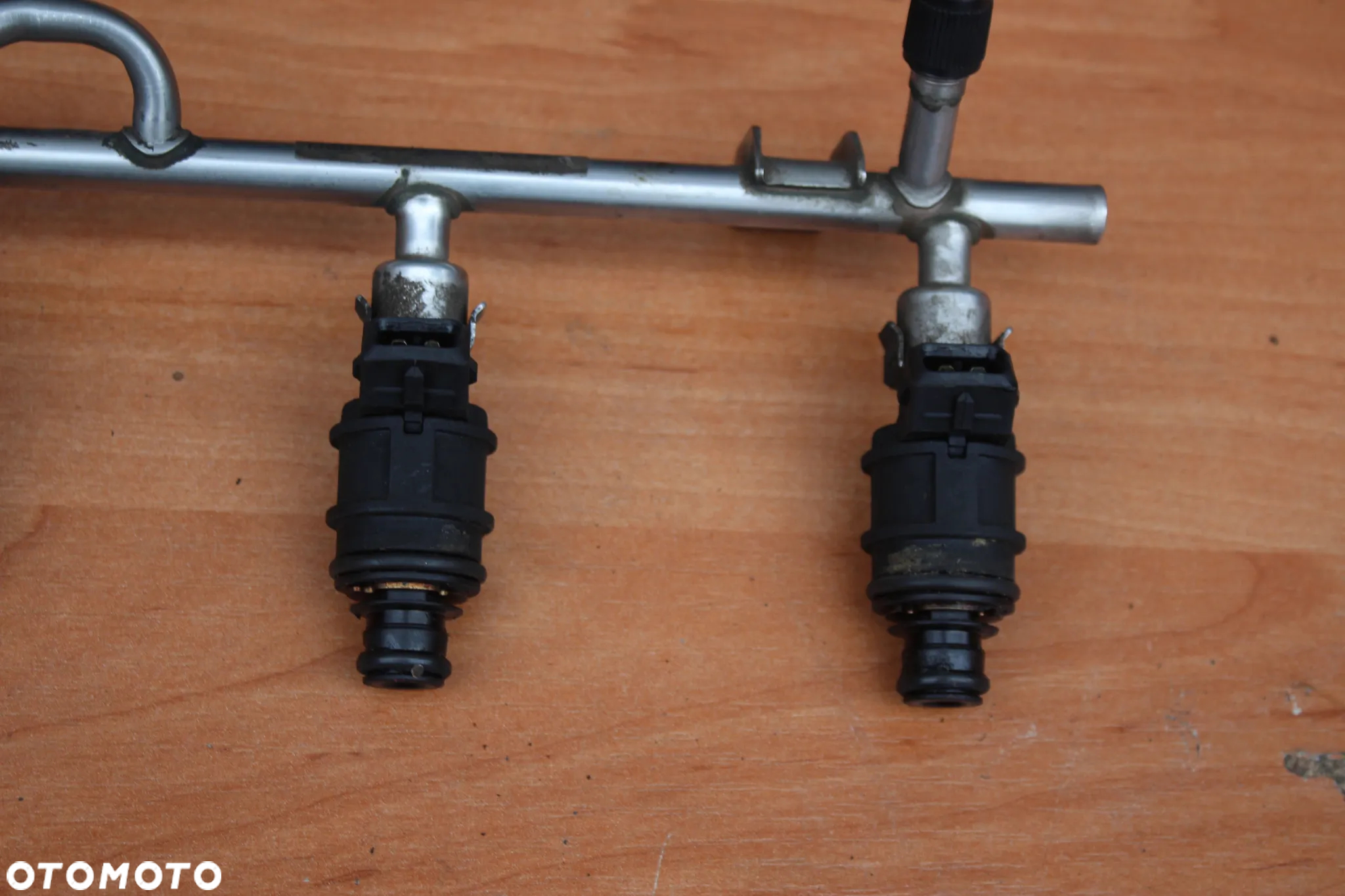 LISTWA WTRYSKOWA WTRYSKIWACZE 1.8 Z18XE X18XE OPEL VECTRA C SIGNUM ZAFIRA A ASTRA G MERIVA A 90536149 - 6