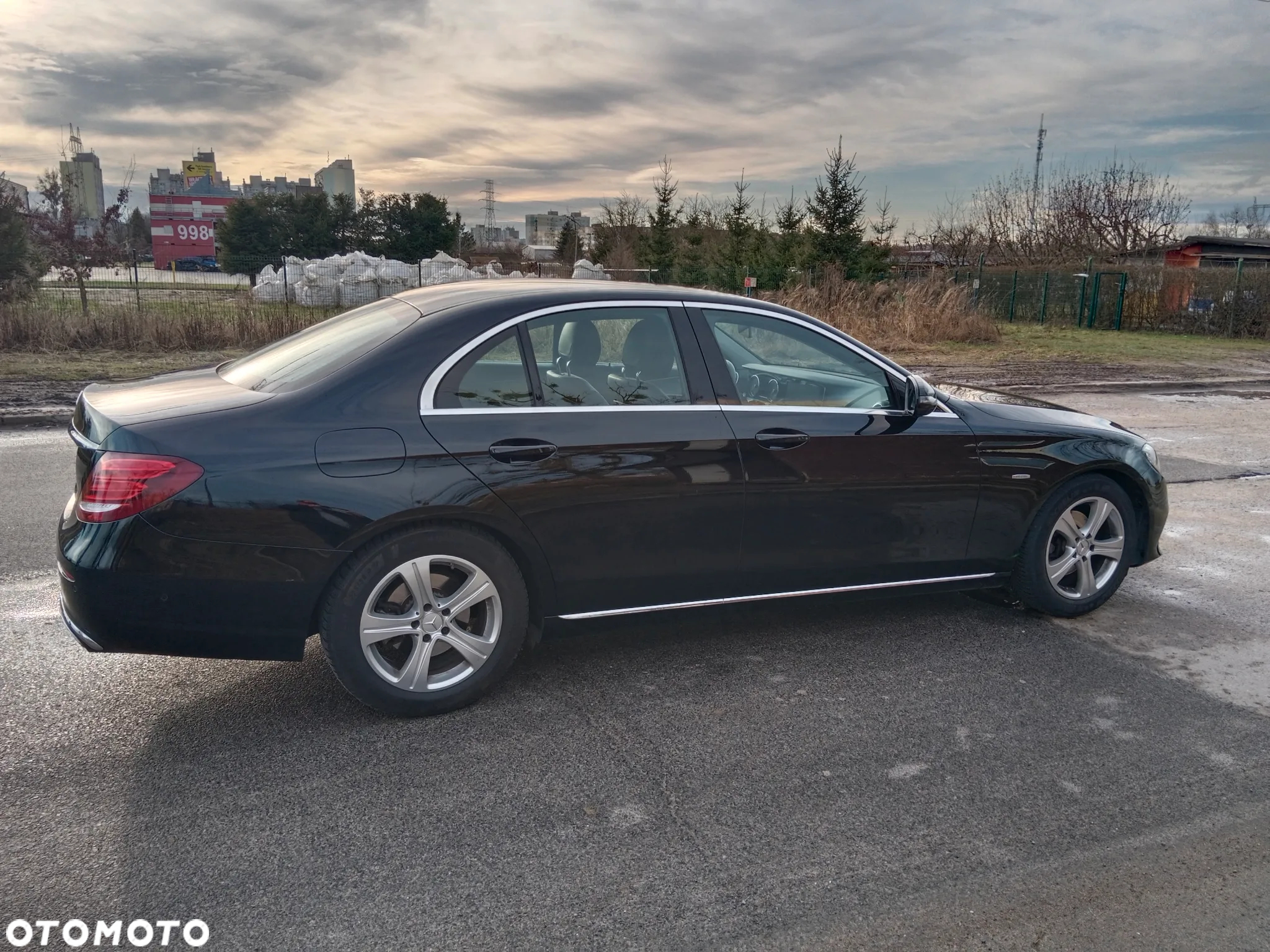 Mercedes-Benz Klasa E 220 d 9G-TRONIC Avantgarde - 3