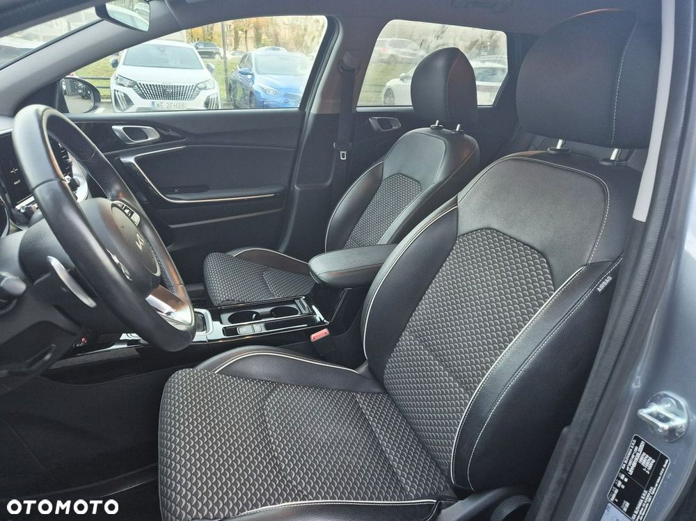 Kia Ceed 1.5 T-GDI Tribute DCT - 11