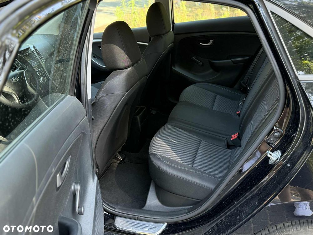 Hyundai i30 1.4 Classic - 11