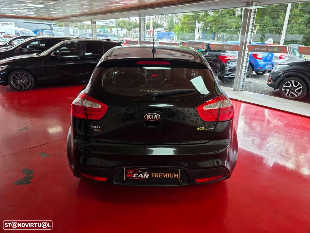 Kia Rio 1.1 CRDi - 7