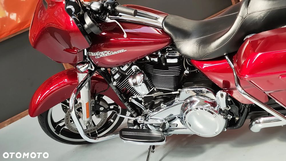 Harley-Davidson Touring Street Glide - 30