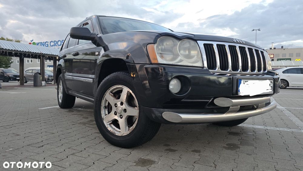 Jeep Grand Cherokee - 36