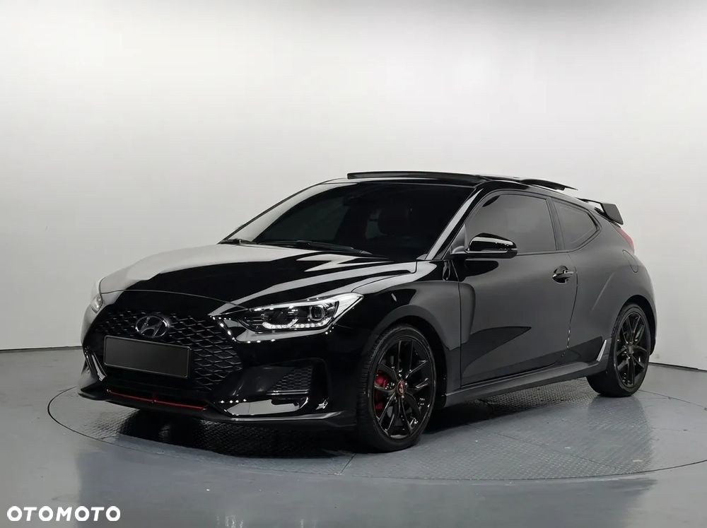Hyundai Veloster - 2