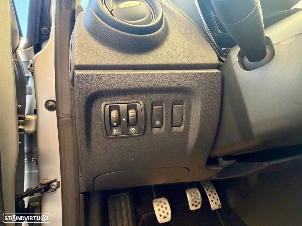 Renault Captur ENERGY TCe 120 Elysee - 28