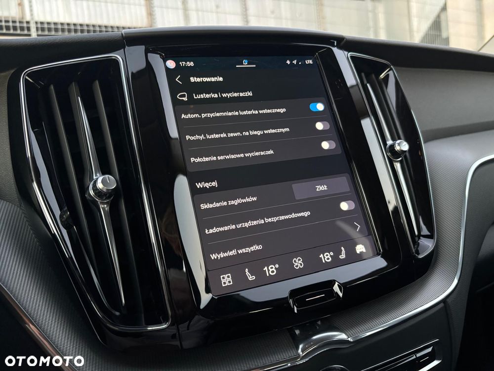 Volvo XC 60 B4 D Plus Dark - 39