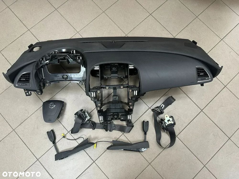 ASTRA IV J DESKA ROZDZIELCZA KONSOLI PODUSZKA AIRBAG PASY NAPINACZE EUROPA - 1