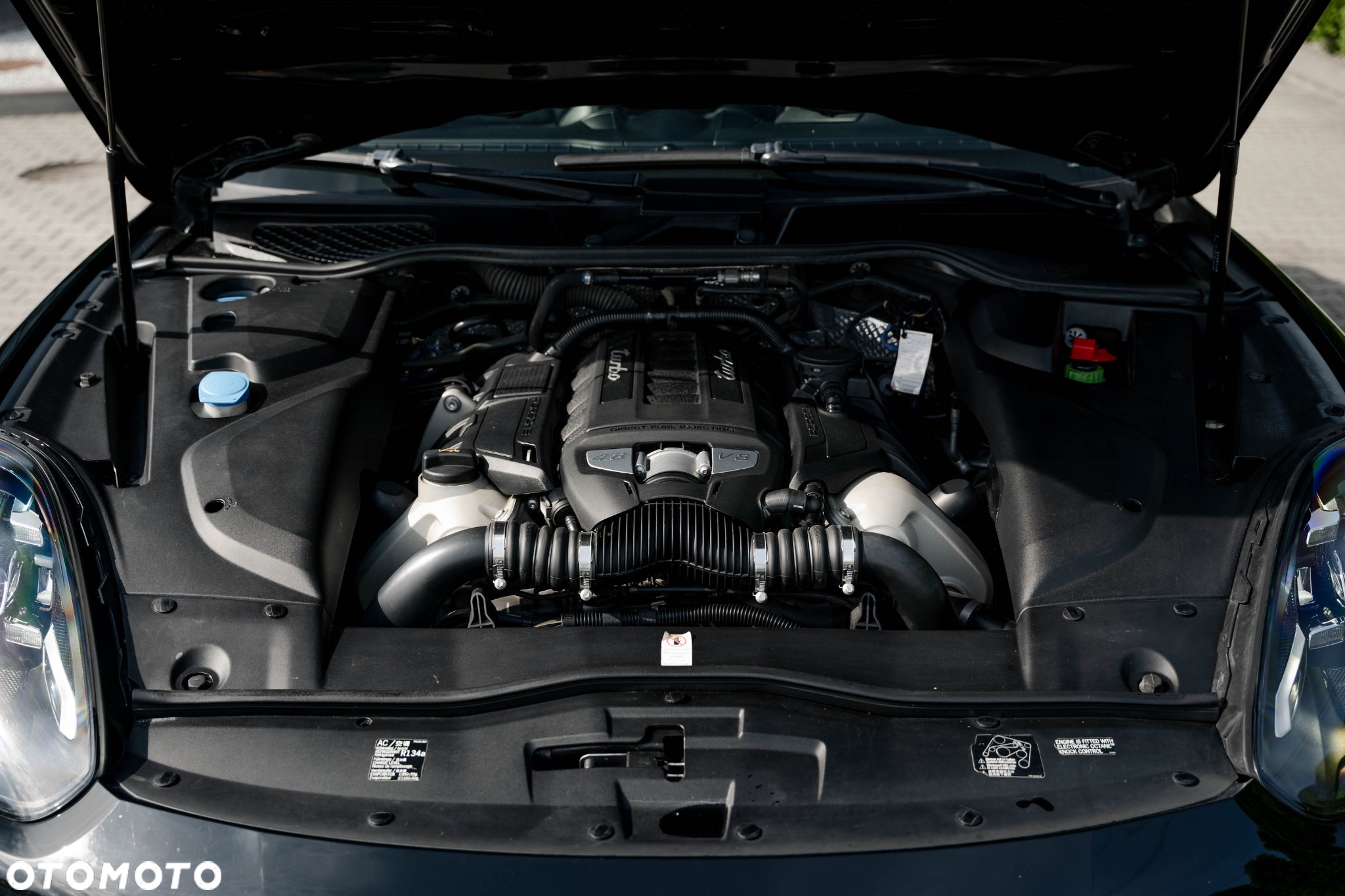 Porsche Cayenne Turbo Tiptronic S - 9