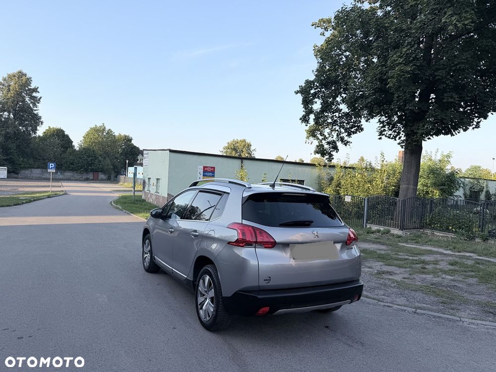 Peugeot 2008 1.2 VTi Allure - 5